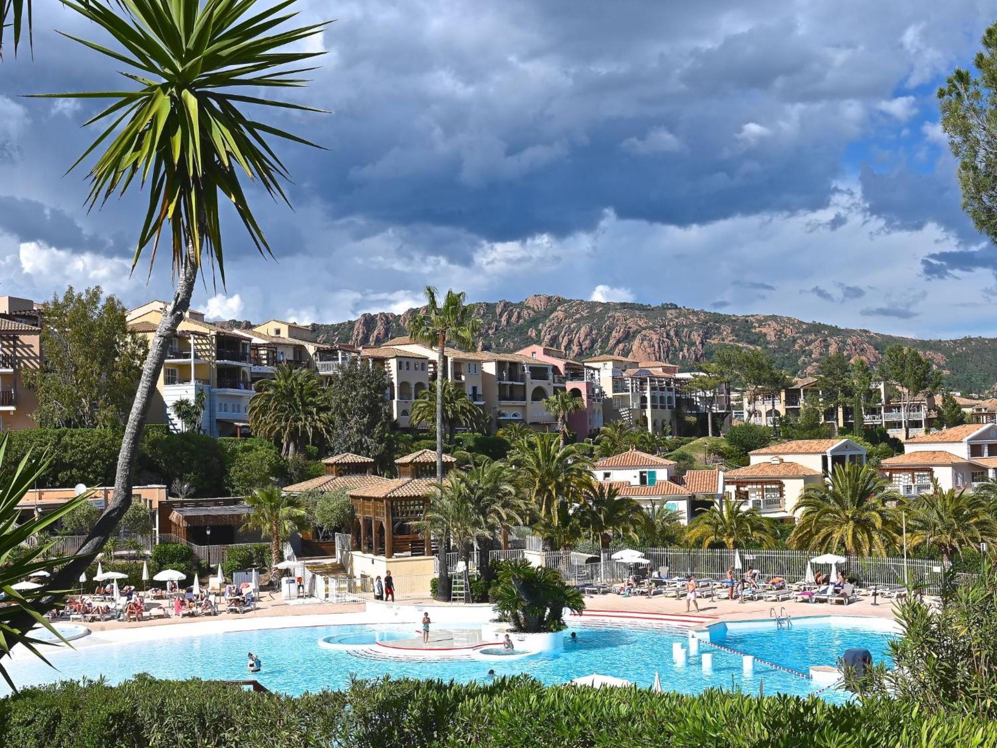 Apartment Village Cap Esterel - Le Village-52 By Interhome Saint-Raphaël Eksteriør billede