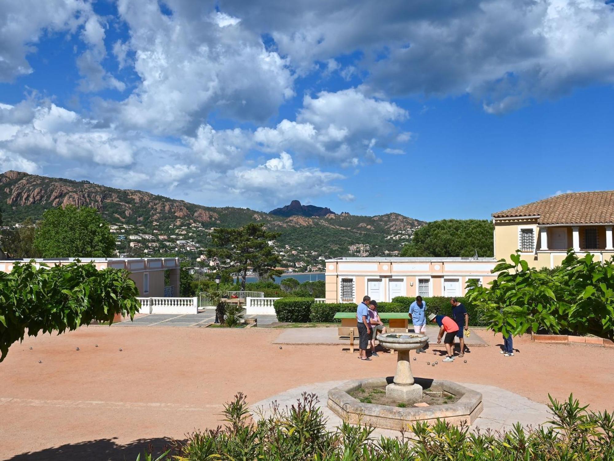 Apartment Village Cap Esterel - Le Village-52 By Interhome Saint-Raphaël Eksteriør billede